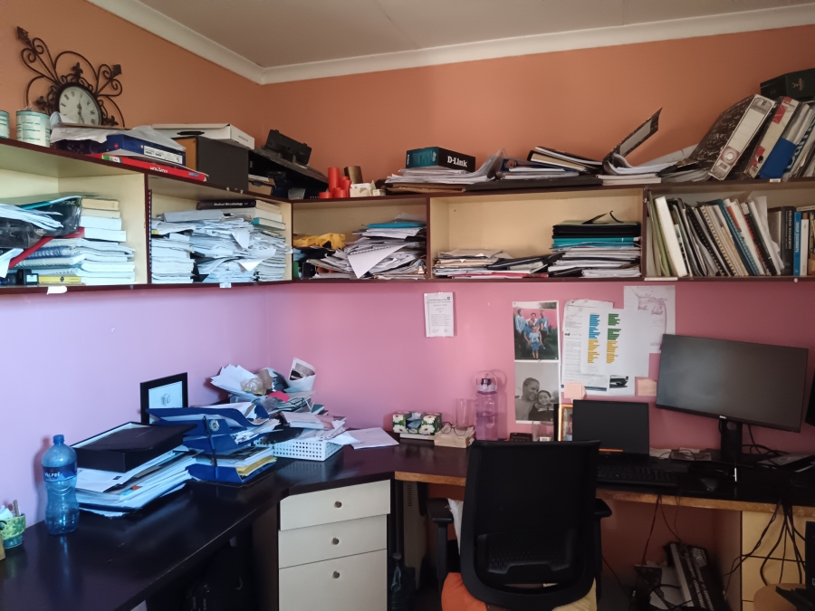 4 Bedroom Property for Sale in Vista Park Free State